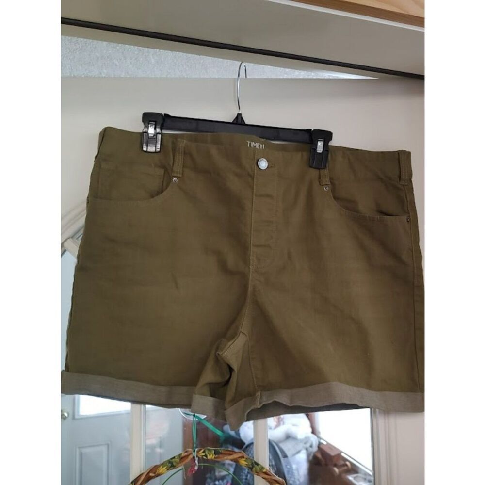 Time And Tru Olive Green Pull On Shorts Size Women's XL 16/18